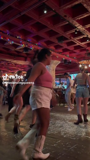 Dizzy line dance to Don’t start now #dontstartnow #dizzy #dizzylinedance #dontstartnowdualipa #dualipa #dulapeep #dontstartnowchallenge #dizzydance #linedance #lorettaslastcall #boston #linedancing #linedancer #linedancingontiktok #linedancersoftiktok #linedancechallenge #linedancelessons #howtolinedance #linedancelife #countrybar #countrylinedancing #countrylinedance #countrylinedancer #countryboy #countrygirlsdoitbest #countrygirl #countrymusic #countrylife #countrytok #honkytonk #party #bosto