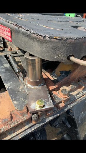 End Dump Hitch Pin Setup for Hauling Gravel and Cattle Pot