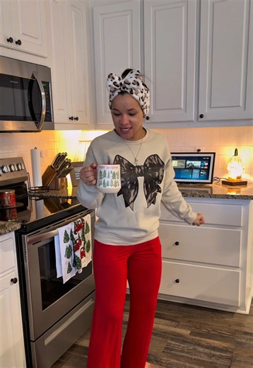 THE KEURIG IS BACK BABY! I’m running around with two full life batteries. 🤭💪🏼