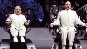 Austin Powers’ Mini Me Was Inspired by This Infamous 1996 Sci-Fi Bomb You Need To Revisit