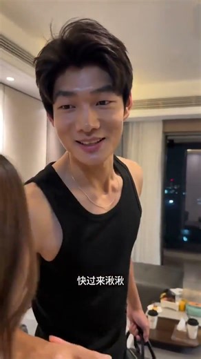 You ve worked so hard at work.#Thin skin#Fitness#Girlfriend s perspective#Plot#Wanbei