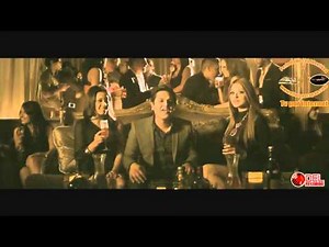 Regulo Caro Empujando la linea