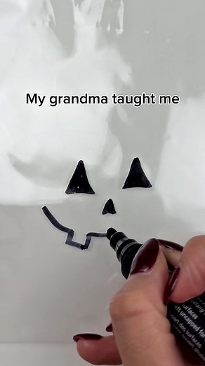 36K views · 52 reactions | Halloween DIY This original video was produced by the Bello Sisters | Tips, Tricks & Funny Clips | Facebook