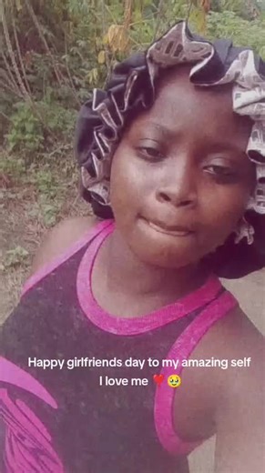 Esther (@shortgirlfriend0)’s videos with som original - Strig Edits