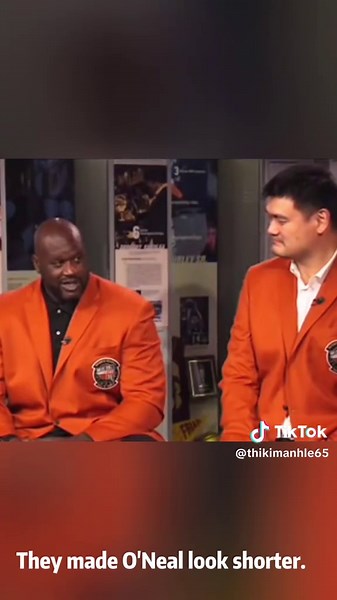 They made Shaq look shorter 😅#basketball #nba #basketballtiktok #shaq#funny