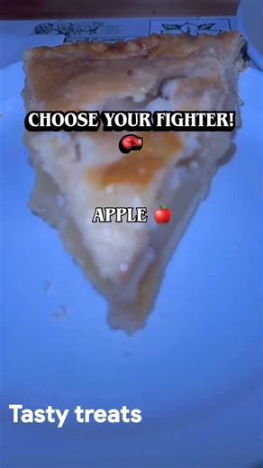 Step aside, video-game bosses — Tomahawk pies are the real heavy hitters. 🍏 Apple Pie: warm, classic, undefeated. 🫐 Blueberry Pie: sweet, bold, crowd favourite. Who you pickin’? 🎵 TOMAHAWK SIGNATURE PIES Our famous pies come in huge slices, so huge in fact that they are almost a meal on their own! All pies are made with either your choice of seasonal fresh fruit or traditional flavours. Our pies are a cherished family recipe crafted by Grandma Chamberlain using unique expertise and traditiona