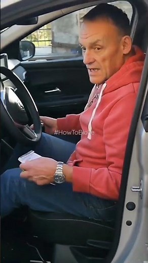 Dacia handbrake | parking brake | EPB stuck on / "jammed" / car won't move forward or back !?