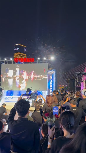 13K views · 163 reactions | Bao trọn đêm nay luôn rồi 落 Yamaha Nmax ra mắt hoành tráng chưa từng có | MotoSaigon - Cộng đồng Xe Việt Nam | Facebook