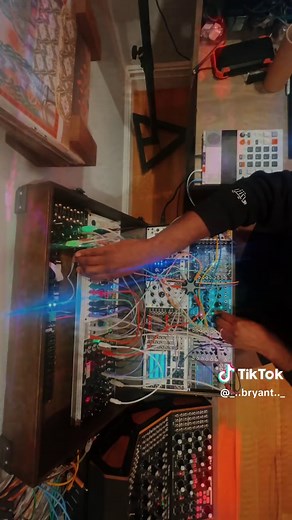 Explore Modular Synthesizers for Techno Music Creation