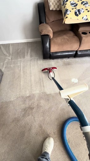 Deep Cleaning for Your Living Room Carpets