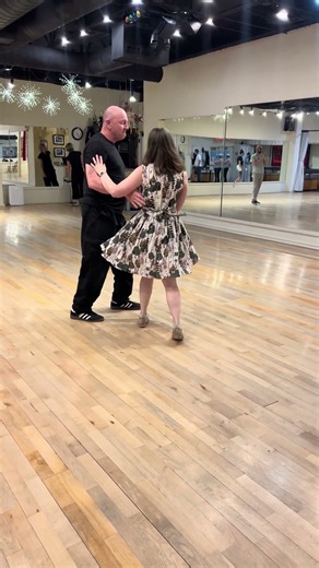 Lindy Hop Recap 16 Aug 2026 Swingout to 2 Hands, Left Side Pass Outside Turn, Double Turn Variation