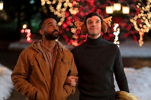 Stream It or Skip It: ‘Single All the Way’ on Netflix Just May Be the Best Holiday Romcom of 2021