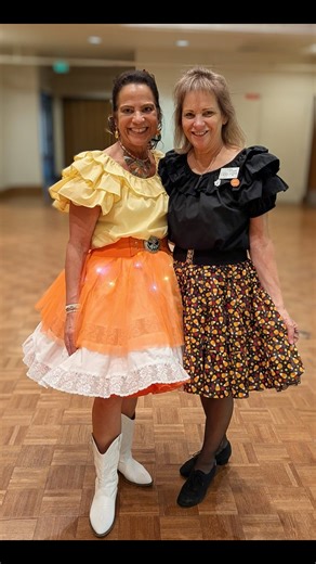 Fire it up! Happy Hopper Candy Corn Kaper Dance In the Books! Orange, yellow, and white — some dancers could’ve passed for candy corn 🍬 (or creamsicles 😅). Six squares, dancers from across the area including our long time Hoppers Ken & Sheila right in the mix 🖤🧡💛. Dudes & Dolls Square Dance Club of Lynnwood Freewheelers Square Dance Club Square Crows Square Dance Skagit Squares Dance Club Rainbow Squares Mainstream Square Dance Club | Happy Hoppers Square Dance Club, Inc., Marysville WA.