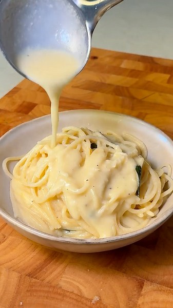 The Creamiest Lemon Pasta (No Cream!)