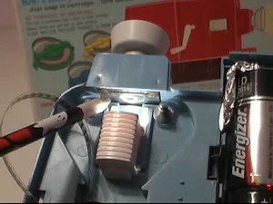 How to Use the EyeClops Mini Projector to Play Xbox 360 Games or Watch iPhone Videos