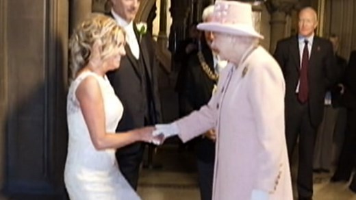Queen unexpectedly drops in on wedding