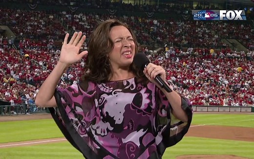 【SNL】Maya恶搞众多Diva唱腔演唱National Anthem，大半夜给我笑精神了