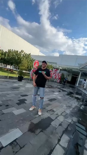 4.6K views · 17 reactions | Semarang, kita sudah sampai! Ayo buruan ke Cinèpolis Java Mall dan beli tiket film SHUTTER sekarang! Selanjutnya kita ke Solo, ketemu di Solo Square XXI! Jangan sampai kehabisan tiket!  SHUTTER, TAYANG 30 OKTOBER! #SpaceForAll #NontonShutter #SemarangSolo #FilmHoror | Falcon Pictures | Facebook