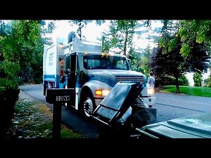 Walker Garbage Service- Classic Labrie Expert 2000 Recycle Trucks!