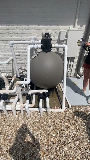 Customer had a leak in their filter. Bella Pools came out to upgrade them to a cartridge filter. #poolcleaning #poolgirls #louisiana #poolfilter