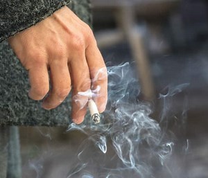 HEALTH ALERT: Here's What Smoking Can Do To Your Skin