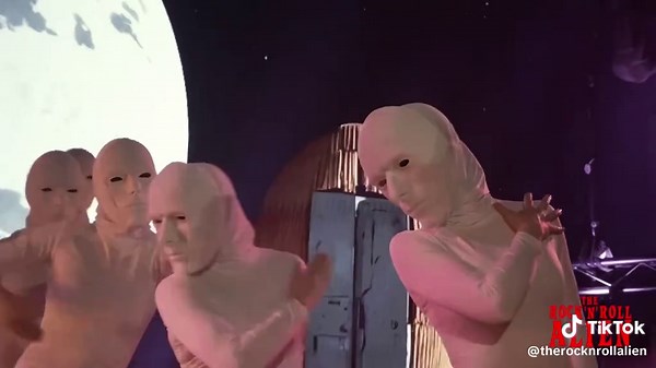 The Rock’n’Roll Alien on TikTok
