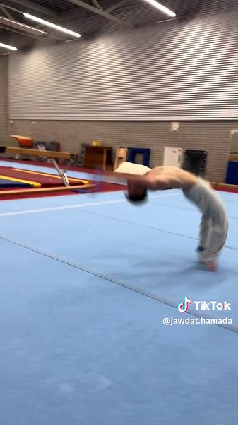 Video's van Jawdat Hamada (@jawdat.hamada) met الصوت الأصلي -