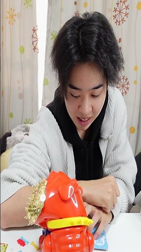 The story of a YouTuber who risked his life for a thumbtack toy. #shorts #TiaroShippuden #Thumbta...