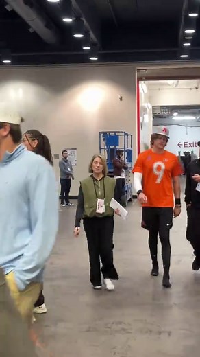 Joe Burrow's Hair Highlights at the Pro Bowl