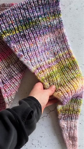 Thank you @dreareneeknits for this cleverly simple and enjoyable pattern! I want to make 10 all with different colours of handspun 🙌 | Hedgehog Fibres