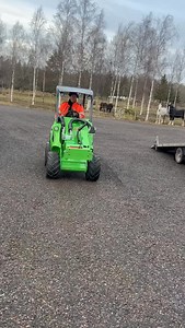 Leverans av en Avant 528!💚 Du har väl inte missat att den nu finns att köpa till kampanjpris? Hör av dig till oss på 0121-30 000 så hjälper vi dig!📞 Erbjudandet är giltigt fram till 31/12 - passa på! https://www.bepart.se/avant-528-kampanj | Bepart AB