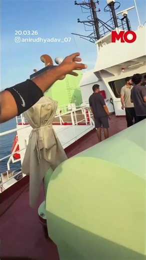 These Merchant Navy Ships Nearly Collided In The Persian Gulf| Mo of Everything