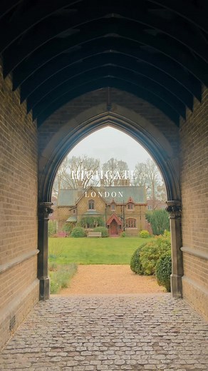 Explore Highgate: A Charming Village in North London