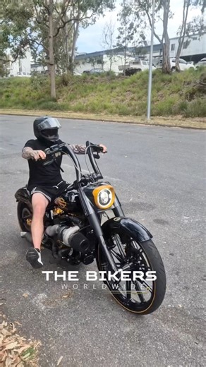 FATBOY 💨 #harleylife #dailyharley #harleylifestyle #chopper #chopperlife #chopperstyle #chopperparts #harleychoppers #custombuild #modified #chrome #allchrome #HD #harleydavidsonmotorcycles #harleydavidsonlifestyle #fypviralシ #fypシ #trendingnow #trendingvideo #slimbike #thebikersworldwide #TBWW | The Bikers Worldwide