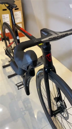 🚴‍♂️ JAVA Vesuvio Carbon Road Bike – Shimano 105 12-Speed