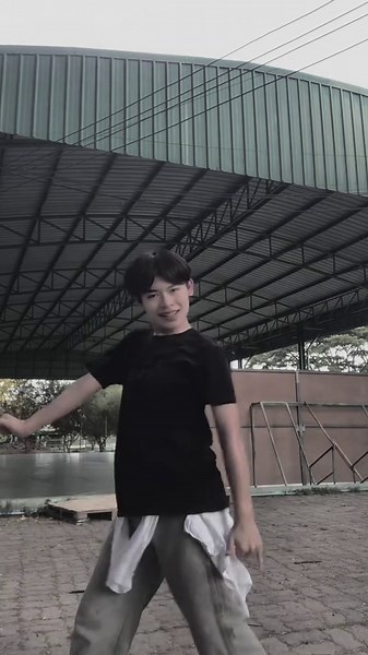 Slow Motion Dance Moves from 2011