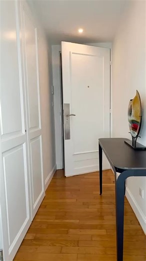 Ce soir c’est soirée entre filles !! Ça n’a jamais étais aussi simple d’inviter du monde que depuis que je cuisine avec @hellofreshfrance ! Simple et bon on adore ! Pour ceux qui veulent essayer j’ai une offre jusqu’à 85€ de reduction 3 cadeaux avec mon code que vous trouverez en story! Collaboration commerciale | Quinton TV7