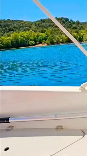 #lake gorges du verdon #travel #lac #water #nature #boat #canoeing #mountains #green #amazing #fun