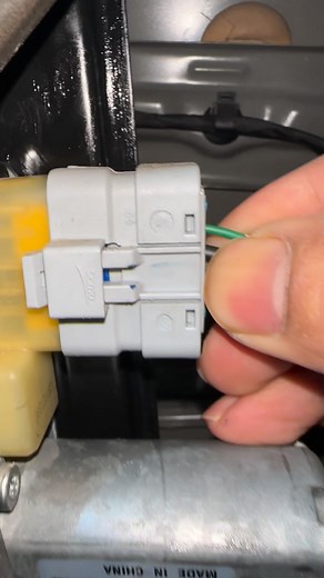 44K views · 84 reactions | Door Windows Motor Wiring Plug Fix | Abdullah auto electrician | Facebook