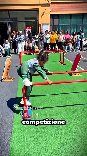 La bambina più povera ha vinto il gioco e ha stupito tutti! 😱🏆