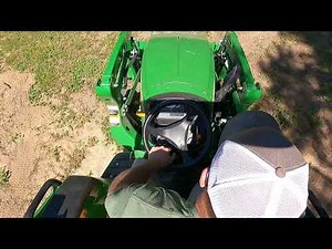 John Deere 3025D loader work