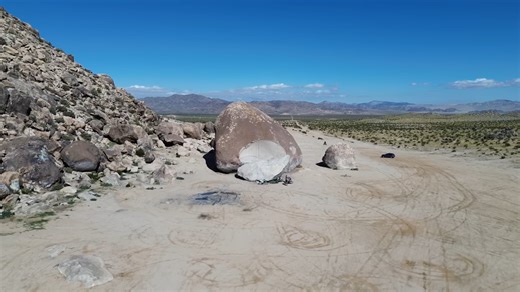 The giant rock where 10,000 people came to meet aliens