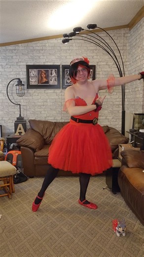 #rwby #rubyrosecosplay #ballet #ballerina #dance #cosplay #rwbycosplay #rubyrose #cosplayer #shorts