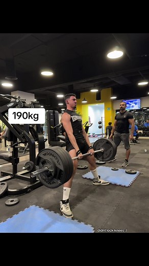 Didnt lock knees, disappointed nevertheless chasing 200 now. @Girgis Mondy After 2 weeks deadlifting again after a 5 months break. #gym #deadlift #deadlifting #pr #fyp