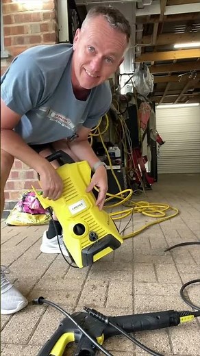 How to Disconnect Hose From Karcher Pressure Washer and Wand