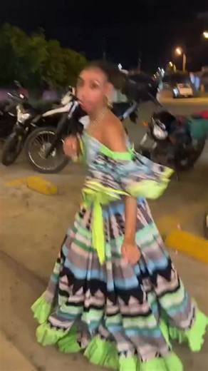 Os vídeos de anchi Lingua de fuego (@anchi.lingua.de.f) com som original - anchi Lingua de fuego