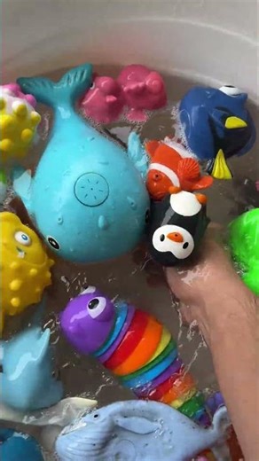 OCEAN ANIMAL TOYS FOR CHILDREN| EXPLORE SEA ANIMAL NAMES AND FACTS WITH COOL TOYS IN THE MUD