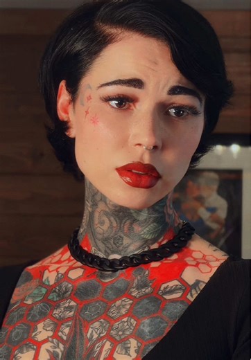 Bee (@beezzgarden)’s videos with original sound - ⠀ ⠀ ⠀ ⠀ ⠀︎ ︎⠀ ⠀