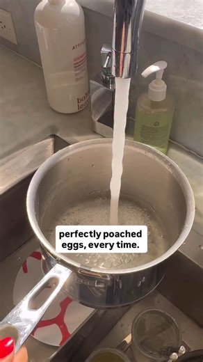 Nicole Inwentash on Instagram: "perfectly poached eggs, every time 🥚 This is exactly how I like them: not too well done, not undercooked. That jammy consistency is perfect for me! Directions: • Add water to a pot and bring to a boil • Crack 3 eggs into a glass (easier to pour than a bowl) • Slowly pour the eggs into the boiling water, one at a time • Turn the heat down to a gentle simmer • Set a timer for 5:30–6 minutes • I like mine jammy but not runny • For a runnier egg, aim for 5 minutes • 