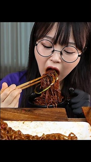 MUKBANG BLACK BEAN NOODLES 🔥🤤
